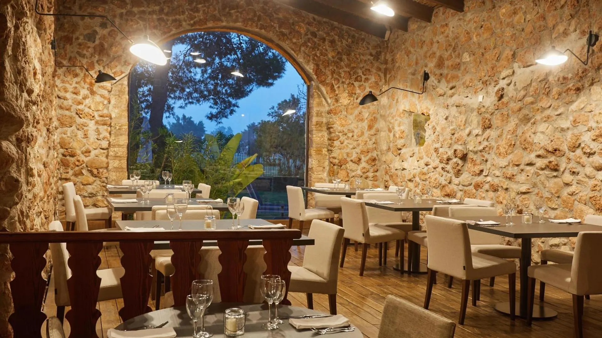 Farm stay Virrey Finca Hotel Spain